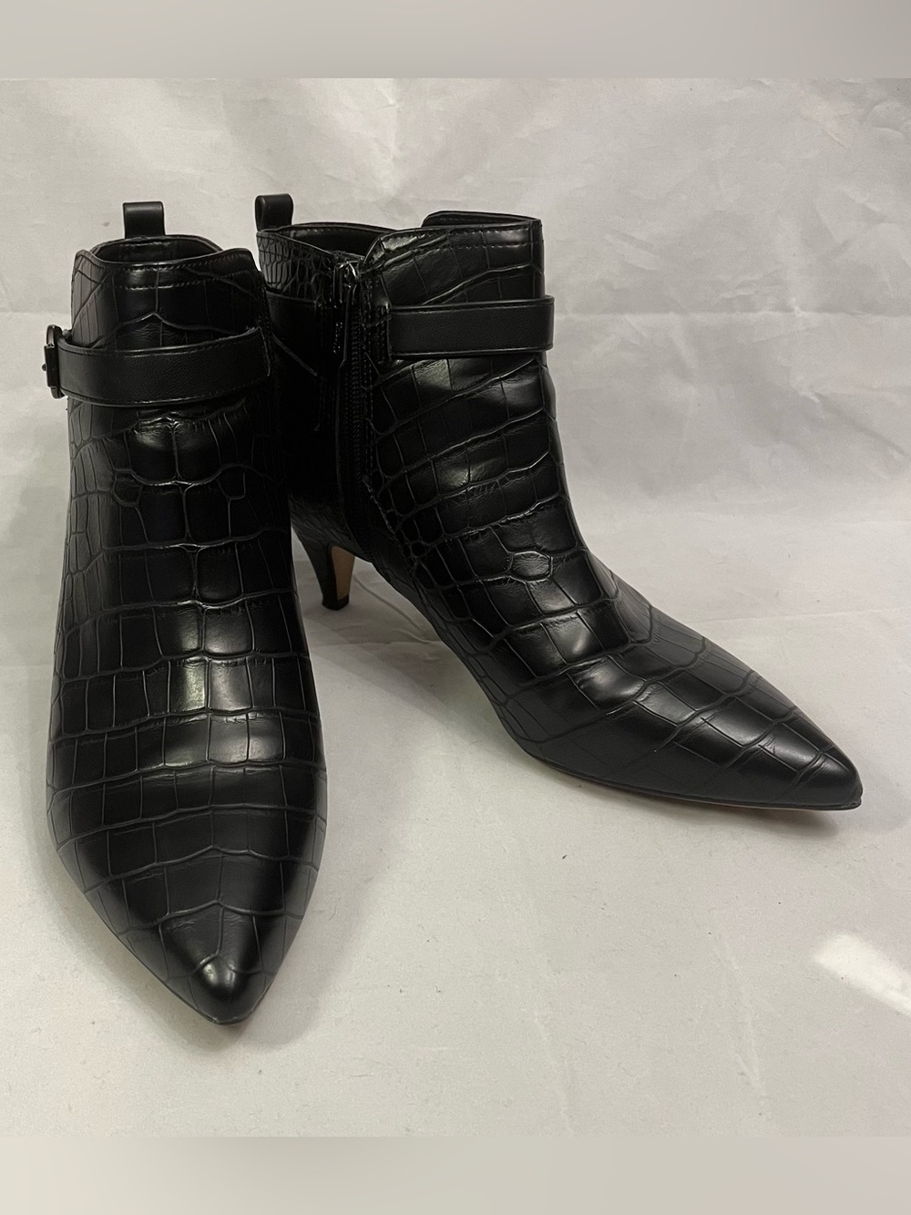 Circus by Sam Edelman Black Croc-Embossed Pointed Toe Ankle Boots 7.5